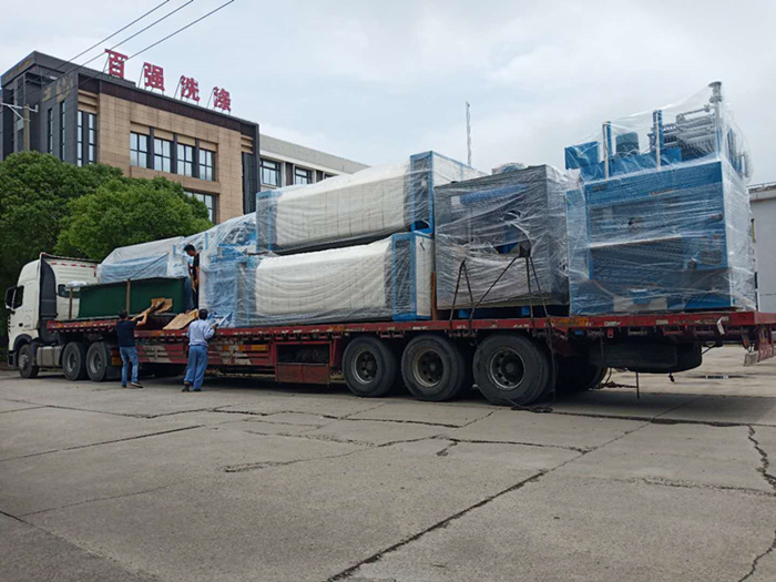 6月27、28日 百強洗滌龍等洗滌設備發貨四川